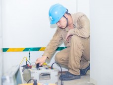 苏州金融港商务中心变电所设备安装工程设备调试