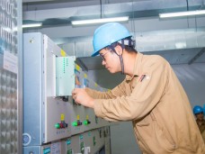 苏州金融港商务中心变电所设备安装工程设备调试