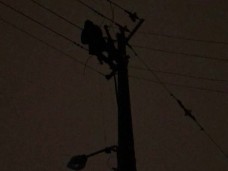 盘蠡村14幢配变2-1-2#杆下杆至盘蠡村16-1单元表箱间电缆抢修